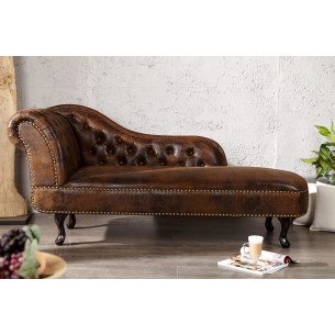 Méridienne design Chesterfield teinté marron antique Méridienne design Chesterfield teinté marron antique