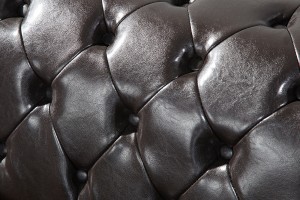 Canapé 3 places design chesterfield capitonné en simili cuir marron