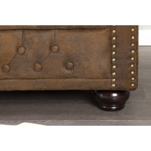 Fauteuil design chesterfield teinté marron Fauteuil design chesterfield teinté marron