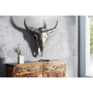 Objet de décoration murale en crâne de taureau teinté argenté Objet de décoration murale en crâne de taureau teinté argenté