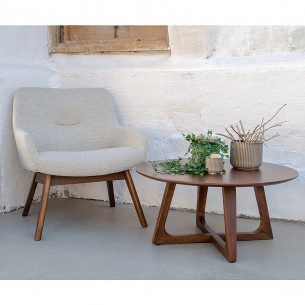 Fauteuil longue LONDON revetement tissu cooris sable avec pieds en noyer Fauteuil longue LONDON revetement tissu cooris sable avec pieds en noyer