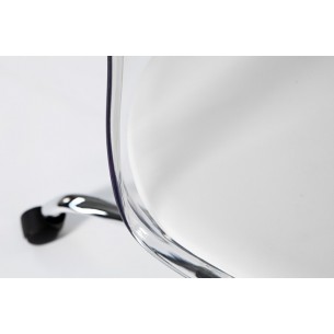 Chaise en simili cuir design transparent